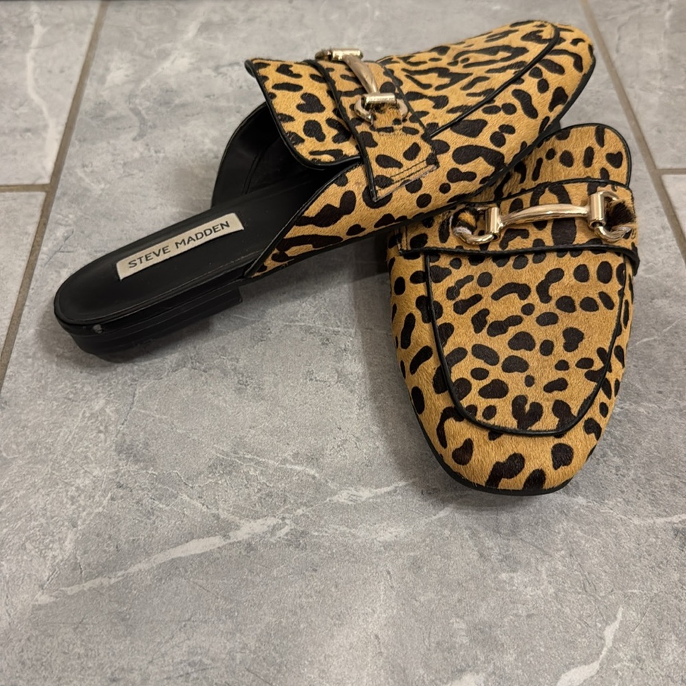 Steve Madden Leopard Mule - Picture 2 of 5